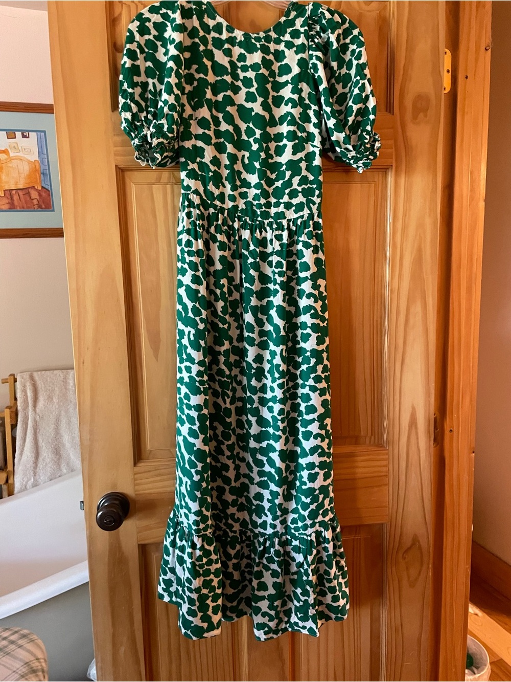 River Island Green and White Abstract Spot Puff-Sleeve Maxi Dress